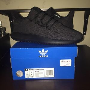 Addidas Tubular Shoes( Does Not come with box !!!)